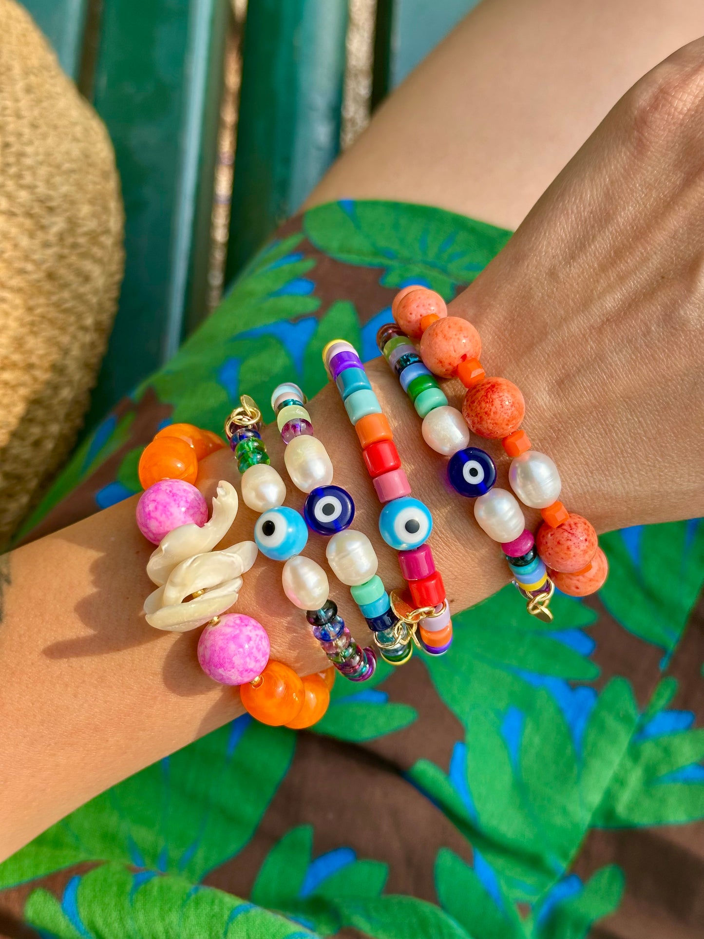 Capri – Coral & Pearl Beaded Bracelet