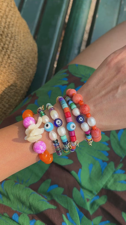 Capri – Coral & Pearl Beaded Bracelet